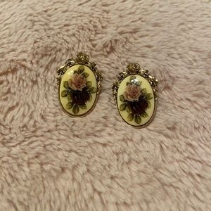 Vintage floral earrings